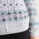 Sweter z kryształkami
