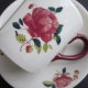 WEDGWOOD -BARLASTON ROSE - FILIŻANKA ZE SPODKIEM - NIEPOSPOLITA SERIA - PIĘKNE RÓŻANE ZDOBIENIE