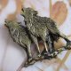 JEANETTE JEWERLY  -JJ WOLVES MOON DESERT COLLECTIBLE JEWERLY -WOLF PIN DESERT SETTING LARGE BROCHE lata 80-e