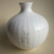 ROYAL DOULTON 1985 - MYSTIC DAWN -  H 5103   - rzadko spotykana seria kolekcjonerska  I użytkowa  - elegancka forma i zdobienie  - porcelanowy wazonik