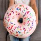 Poduszka w kształcie pączka Donut Donat z posypką XXL różowy