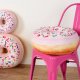 Poduszka w kształcie pączka Donut Donat z posypką XXL różowy
