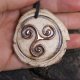 Wisior "Triskelion Navya"
