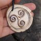 Wisior "Triskelion Navya"