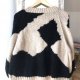 Ręcznie robiony sweter w łaty 100% wełna handmade