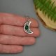 Wisiorek księżyc onyks zielony, półksiężyc, wire wrapping, stal chirurgiczna,