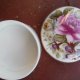 gallery  Fine Bone China Staffordshire England  szlachetnie porcelanowe puzdro uroczo kwiatowo zdobione
