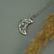 Wisiorek księżyc z labradorytem, półksiężyc, wire wrapping, stal chirurgiczna, unikatowy, lunula, labradoryt