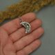 Wisiorek księżyc z labradorytem, półksiężyc, wire wrapping, stal chirurgiczna, unikatowy, lunula, labradoryt