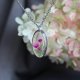 Srebrna zawieszka srebrny wisiorek naszyjnik z suszonymi kwiatami prezent dla niej żywica vintage retro kwiaty z żywicy epoksydowej jajowata różowa