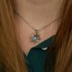 Mały wisiorek słoneczko niebieski labradoryt, wire wrapping, stal chirurgiczna, słońce