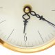 Drewniany zegar kominkowy Ruhla mid-century modern, Niemcy lata 70.
