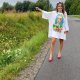 Artystyczna koszulka, idealna na prezent, kobieca, wysokoenergetyczna, unikatowa, jedyna i oryginalna, kobieca twarz, kolorowa