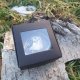 Obraz-magnes na lodówkę ręcznie malowany na drewnie Sowa+ pudełko