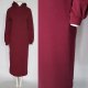 Długa sukienka dresowa z kapturem i kieszeniami bawełna burgund R 38 M Hv266