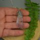 Wisiorek Talizman duży, jasny, surowy ametyst, wire wrapping, stal chirurgiczna