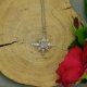 Mały wisiorek róża wiatrów kryształ górski, wire wrapping, stal chirurgiczna