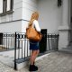 Kamelowa skórzana torba z dużymi kieszeniami
