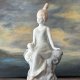 w stylu Nao Lladro -niespotykana porcelanowa figurka 19,5 cm  wysokości -ciekawe połączenie wykończenia biskwitowego i błyszczącego