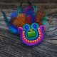 Barwna broszka soutache z piórkami