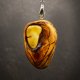 Wisiorek "Bursztyn Żywiołów" – zaklęta siła natury i ognia,octowiec, pirografia, prezent; Amber and Wood Pendant, biżuteria na Dzień Matki