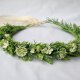 Łąka po deszczu – romantyczny wianek handmade z zielenią i białymi kwiatami, boho styl