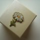 PIN PRZYPINKA BROSZKA KWIAT RUMIANEK