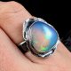 ISKRZĄCY OPAL