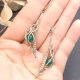 Srebrne kolczyki wire wrapping z zielonym chalcedonem– ręcznie robiona biżuteria artystyczna, prezent dla niej