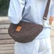 Torebka crossbody z Czekoladowego Nubuku