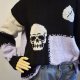 Ręcznie robiony sweter damski oversize z czaszką – unikat handmade