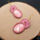 Różowe kolczyki sutasz z ozdobnym kaboszonem