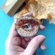 Broszka Lover's Eye ręczny haft koralikami