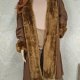 Vintage płaszcz wykończony sztucznym futrem L 40 przejściowy camel