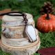 Wisior trumna kwarc mleczny howlit miedź antyczna jesień halloween
