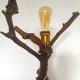Lampa z gałęzi i kamienia – naturalne światło, ręczna robota