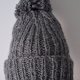 Otul się ciepłem – CZAPKA beanie handmade - CIEMNOSZARA, wykonana na DRUTACH