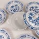 Porcelanowy serwis obiadowy Kahla, wzór cebulowy lata 70.