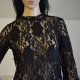 Koronkowa bluzka damska czarna M/L – elegancka, romantyczna, z rozszerzanymi rękawami