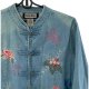 INDIGO MOON DŻINSOWA KURTKA ART&VINTAGE Z DEKORACYJNYM HAFTEM JASNO NIEBIESKI DENIM – ROZMIAR 48-52