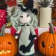 Wiedźma na Halloween – ręcznie robiona lalka z bawełny