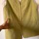 Oliwkowa kamizelka vintage – klasyczna, z zamkiem i kieszeniami