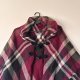 Ciepłe ponczo Accessory w dużą kratę w odcieniach bordo, czerni i beżu