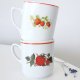 Kubek porcelanowy w truskawki, Czechoslovakia, II połowa XX w.
