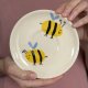 Filiżanka z talerzykiem - pszczółki