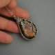 Wisiorek z labradorytem, wire wrapping, stal chirurgiczna, labradoryt wisior