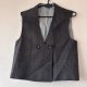 Grafitowa kamizelka damska • podszewka paisley • zapinana na dwa guziki