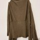 Brązowy lekki kardigan oversize z wiązaniem i ażurowym dołem Diversi XXXL / 46 / 18