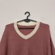 Różowy sweter oversize z dekoltem V i białą lamówką – miękki, luźny, wygodny 8XL 54