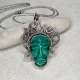 Totem I srebrny naszyjnik z malachitem